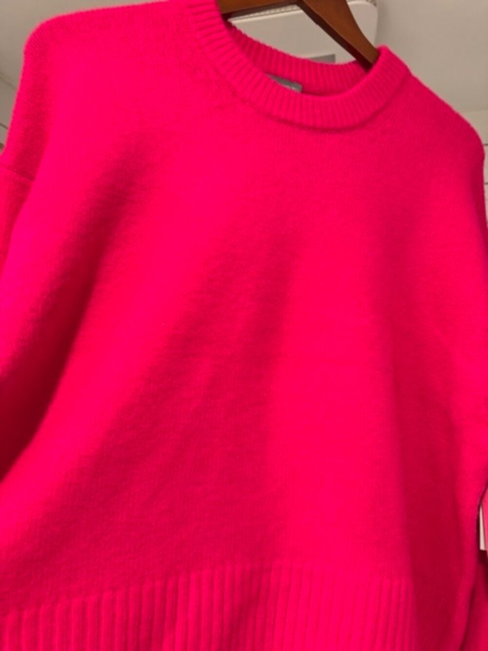 Vince Camuto Center Seam Paradox Crew Neck Sweater Barbie Hot Pink Size Small